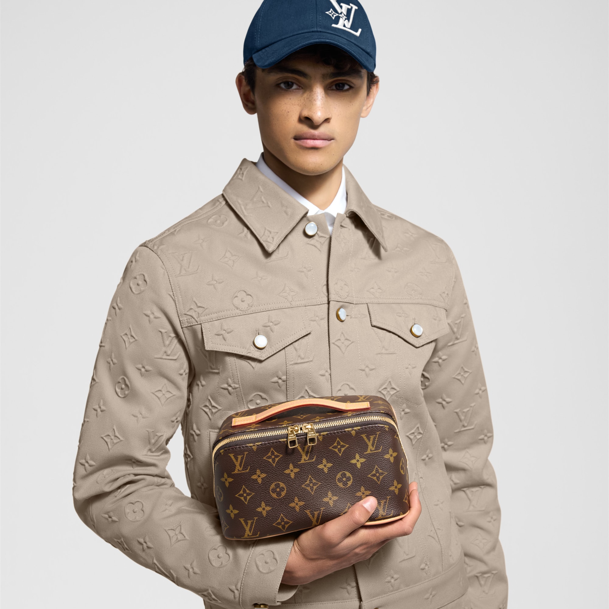 ルイヴィトン　トイレタリーバッグ Toiletry Bag Monogram - Men - Travel | LOUIS VUITTON ®
